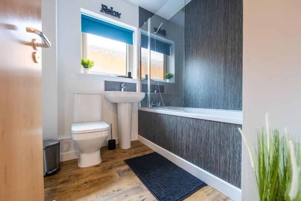 Modern City Centre Apartment In Inverness Luaran gambar