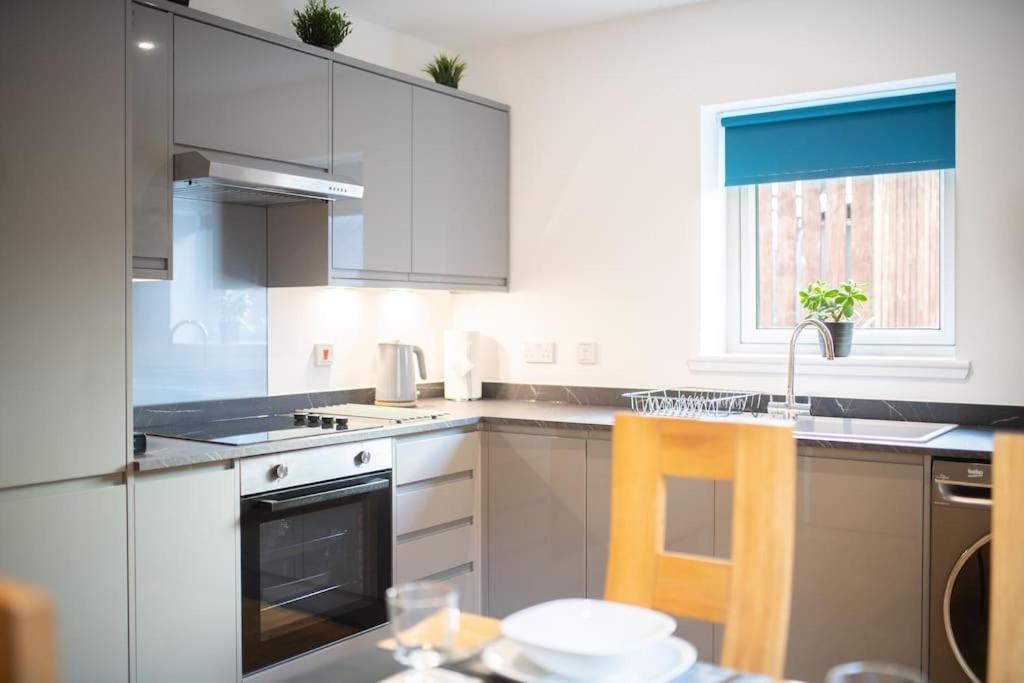 Modern City Centre Apartment In Inverness Luaran gambar